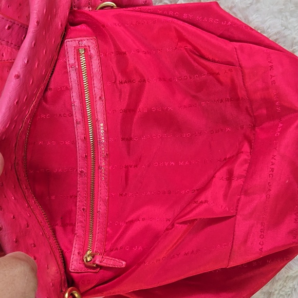 MARC BY MARC JACOBS OSTRICH EMBOSSED PRETTY TOTE BAG - Picture 10 of 14